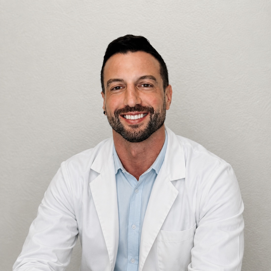 Dr. Nicolas Scheffbuch, Arzt bei HLTHY